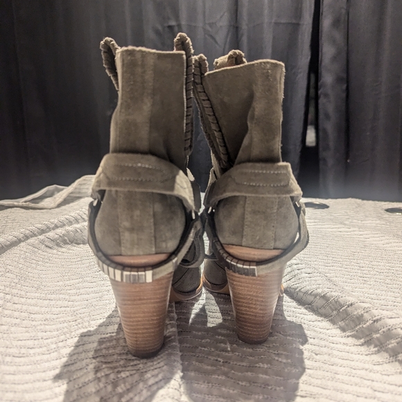 Isabel Marant Rawson Suede Ankle Boots in Olive Size 39 - Picture 3 of 10
